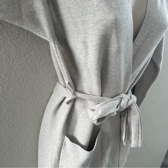 Aritzia Wilfred
Belize Cardigan 100% wool - Picture 7 of 12